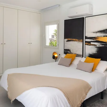 Sunrise By Buenavilla *