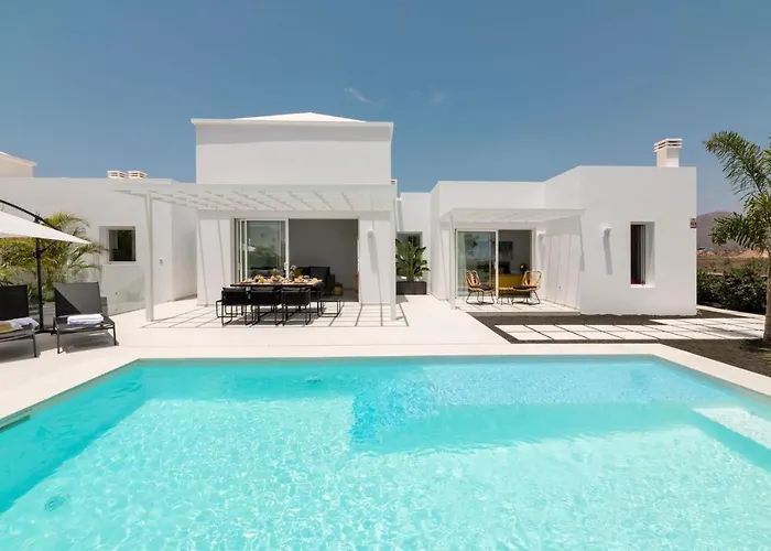 Sunrise By Buenavilla Villa *